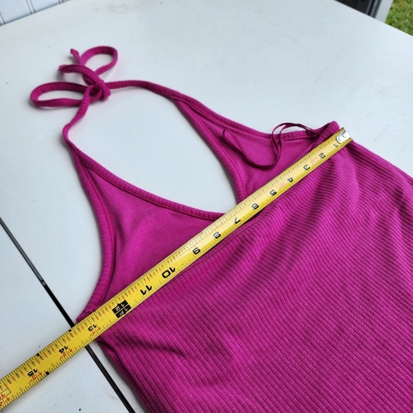 NWT Old Navy Womens Hot Pink Ribbed V-neck Halter Tie Tank Top Built In Bra M - Picture 13 of 14